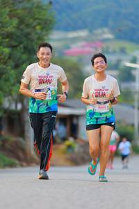 BIB: 8095
                            <button type="button" onclick="openModal(18887909)" class="btn btn-primary btn-sm float-right btn-popup" data-toggle="modal" data-target=".modal-high-quality">
                        <i class="fas fa-shopping-cart"></i> Add to Cart
                    </button>
                                            <button type="button" onclick="isThisMe(18887909, true)" class="btn btn-success btn-sm float-right btn-popup btn-isme hidden" data-toggle="tooltip" data-placement="bottom" title="นี่คือรูปของคุณใช่ไหม คลิกที่นี่เพื่อเอาเข้าอัลบั้ม">
                        <i class="fas fa-plus"></i> Add to album
                    </button>
                    <button type="button" onclick="isThisMe(18887909, false)" class="btn btn-warning btn-sm float-right btn-popup btn-isnotme hidden">
                        <i class="fas fa-ban"></i> Remove from album
                    </button>